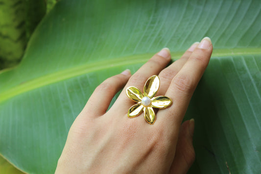 The Pearl Ring