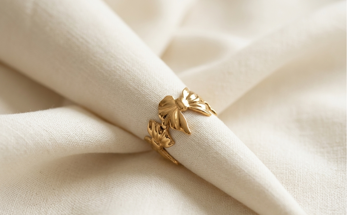 Bella Bow Ring